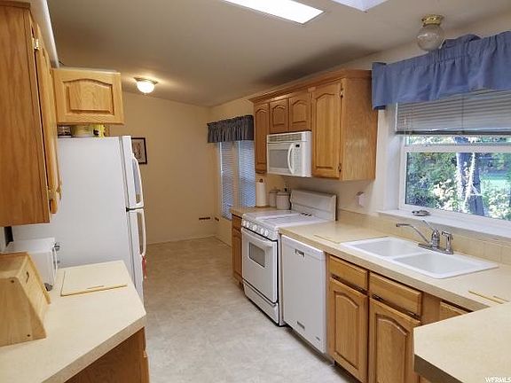 3rd image of 2908 S Garden Meadows Cv