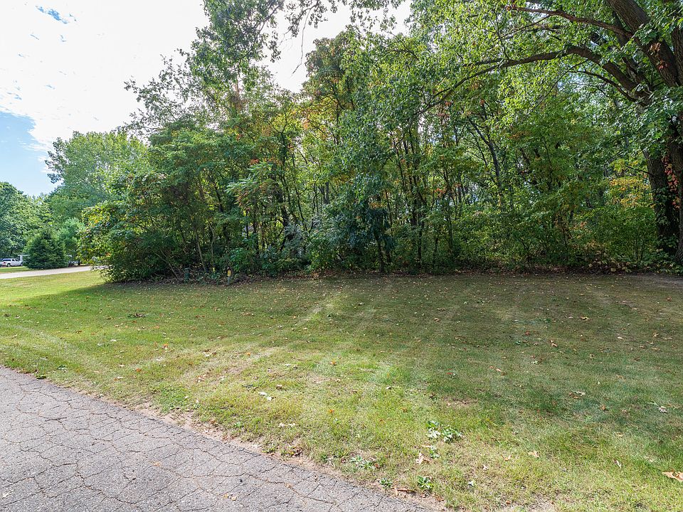 1st image of 64705 Winterwoods Dr