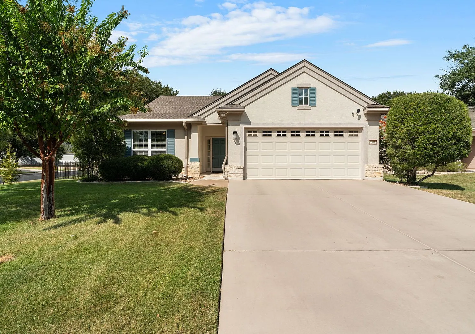 304 Klondike Dr - Unfurnished Sun City Rental Home Available Now! — Photo 1