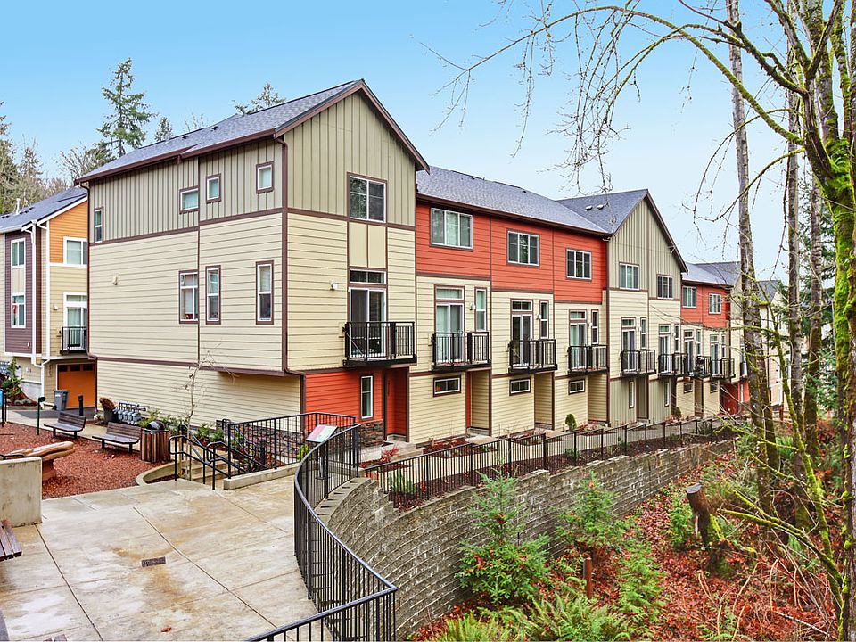 1st image of 2111 NW Moraine Pl #56