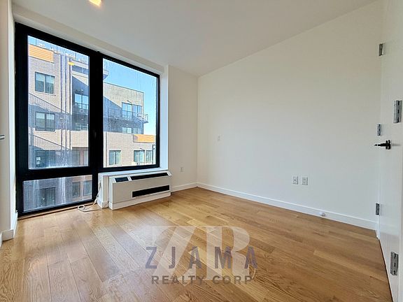 4th image of 25 E 19th St Unit 6-A