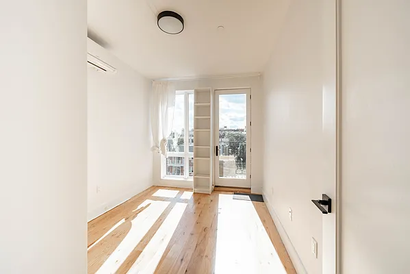 Rented by Joel Scharf, LREB | media 5
