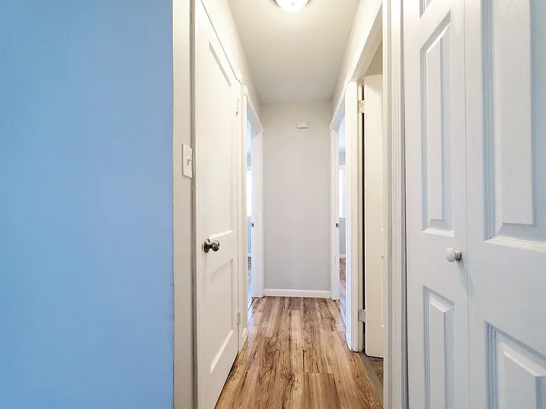 23214 Gay St — Photo 9