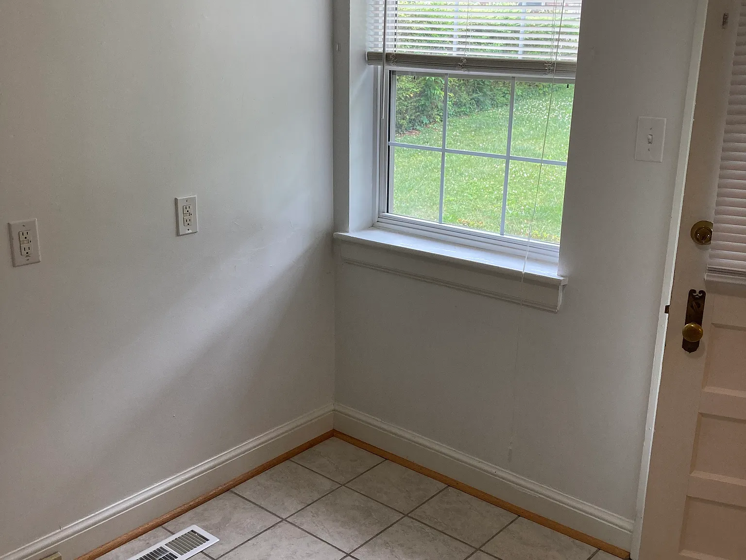 2 bed, $1,250 — Photo 1