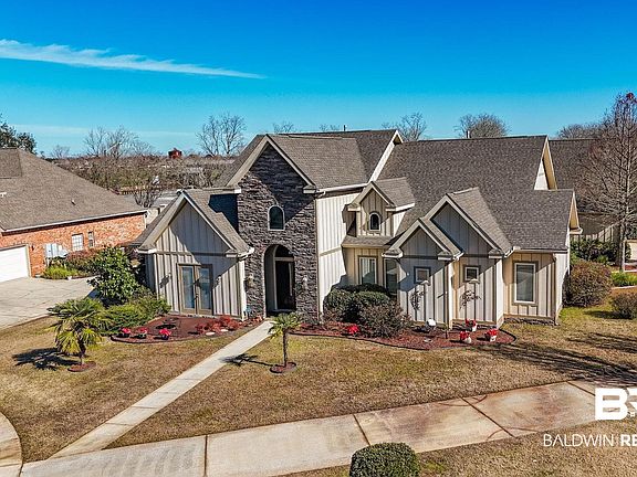 4th image of 23880 Tybee Cir