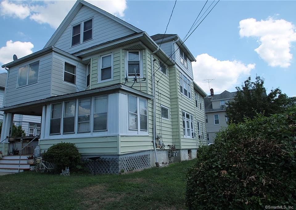 2nd image of 189 Harlem Ave