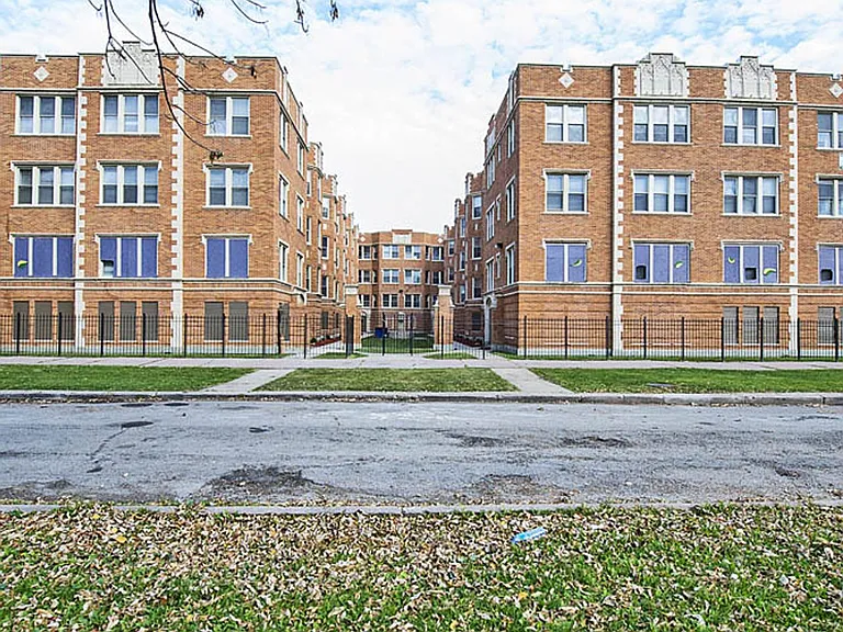 3600 W Franklin — Photo 43