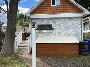 1-1A Rose Ln, Worcester, MA 01607