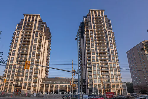 202 Burnhamthorpe Rd E #803 Photo 1