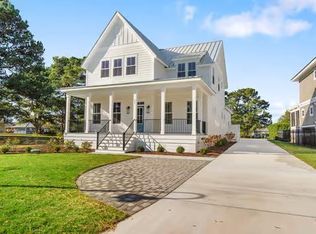 17 Charlestowne Dr, Cape Charles, VA 23310