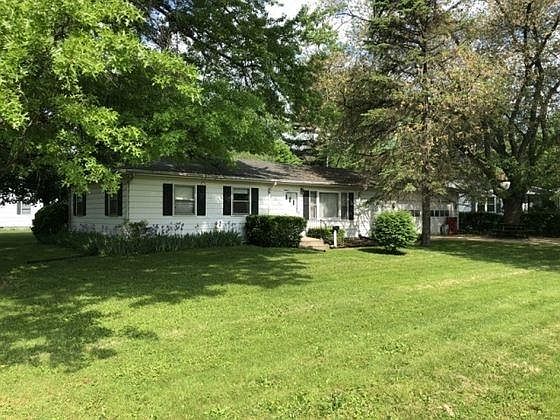 2nd image of 434 S 12th St