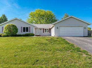 7460 Bermuda Dr, Rockford, IL 61108