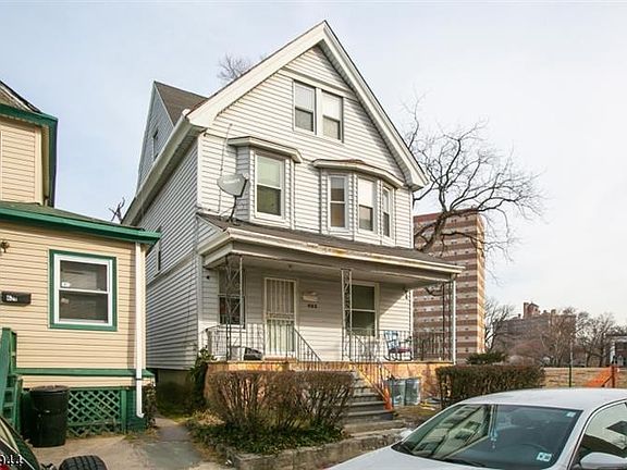 2nd image of 622 William St
