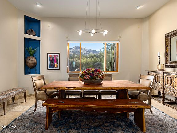 4th image of 1688 E Desert Garden Dr