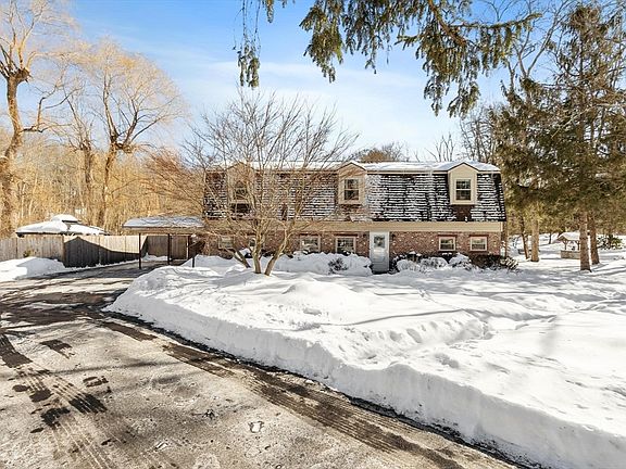 2nd image of 31 Elm St