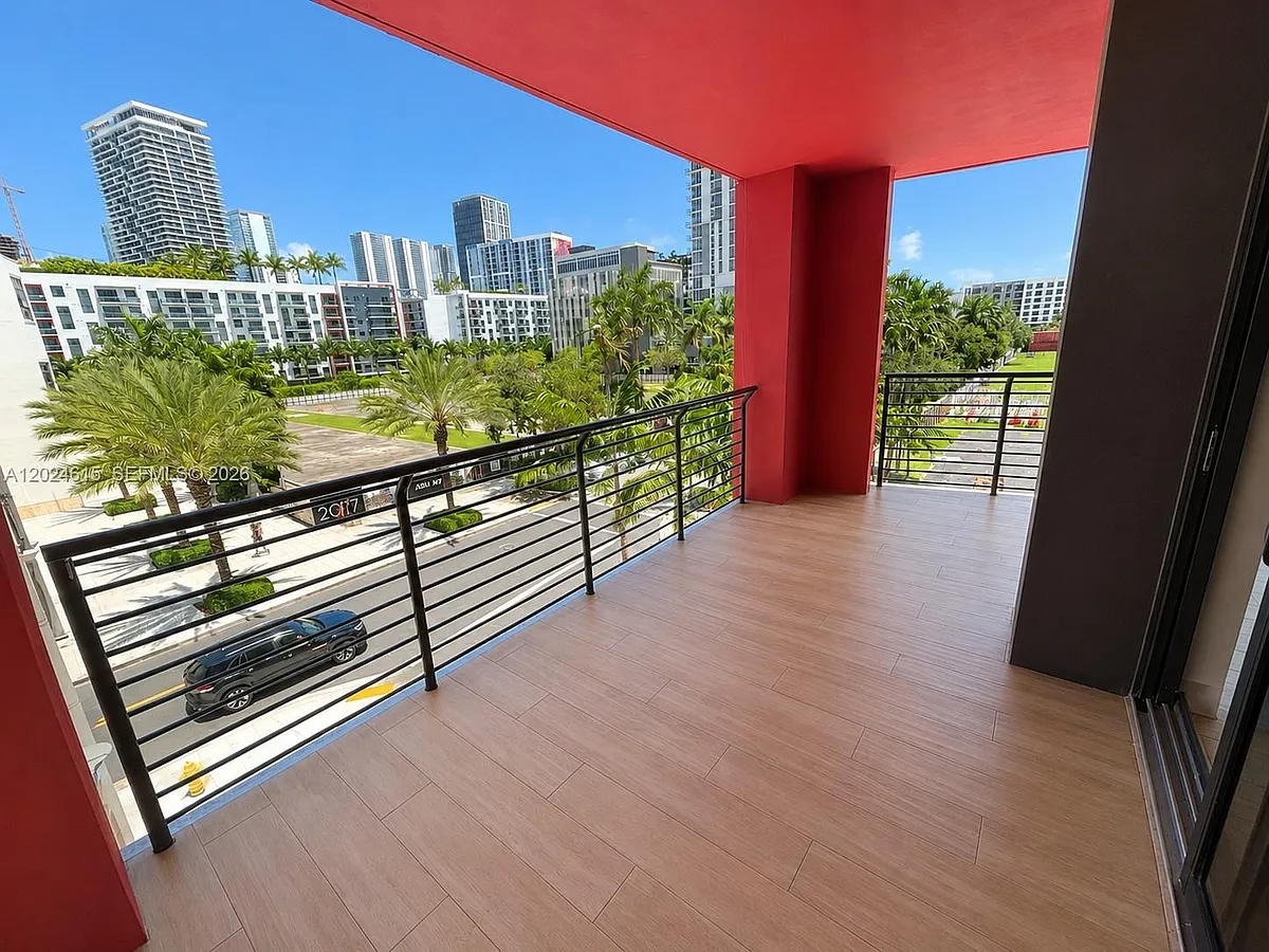Building Photo - 90 NE 32nd St #301