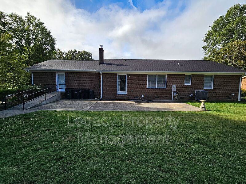 1935 Woodland Ave, Burlington, NC 27215 Zillow