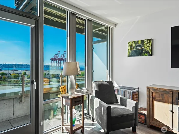 590 1st Avenue S #504, Seattle, WA 98104