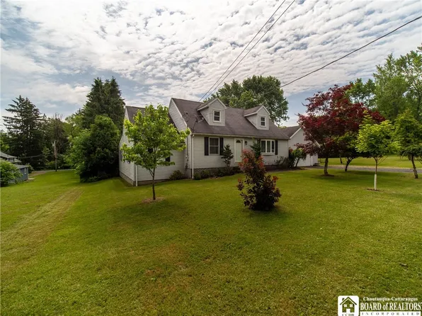 217 Southland Ave, Lakewood, NY 14750