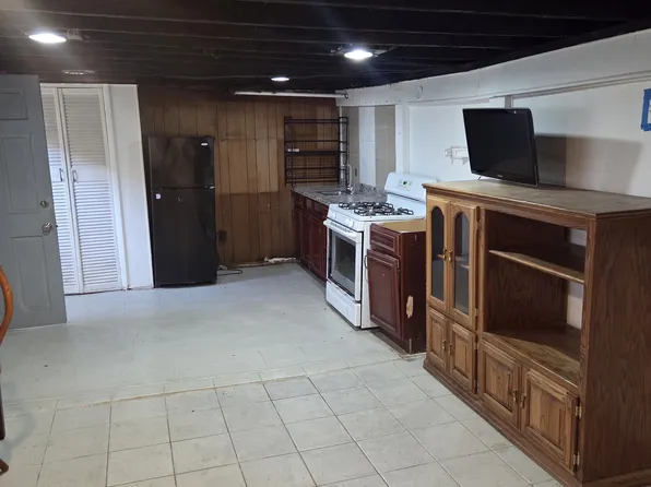 201 N Nanticoke Ave #B, Endicott, NY 13760