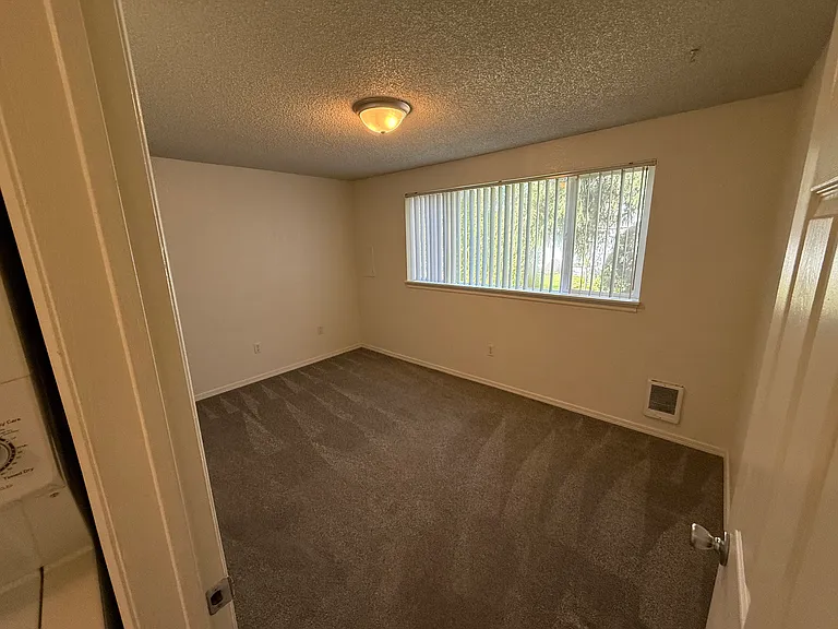 9127 Meridian Pl NE #2 — Photo 13