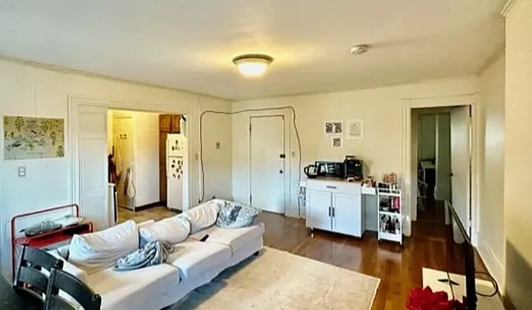 3 bed, $4,850 — Photo 2