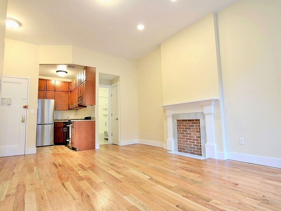 1st image of 318 W 77th St APT 3A