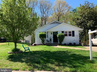 2945 Harding Ct, Woodbridge, VA 22192