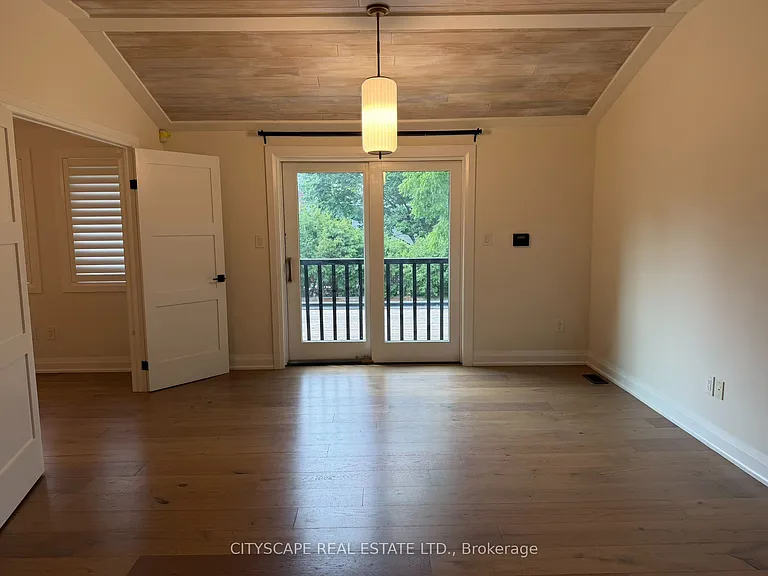2009 Waters Edge Dr — Photo 15