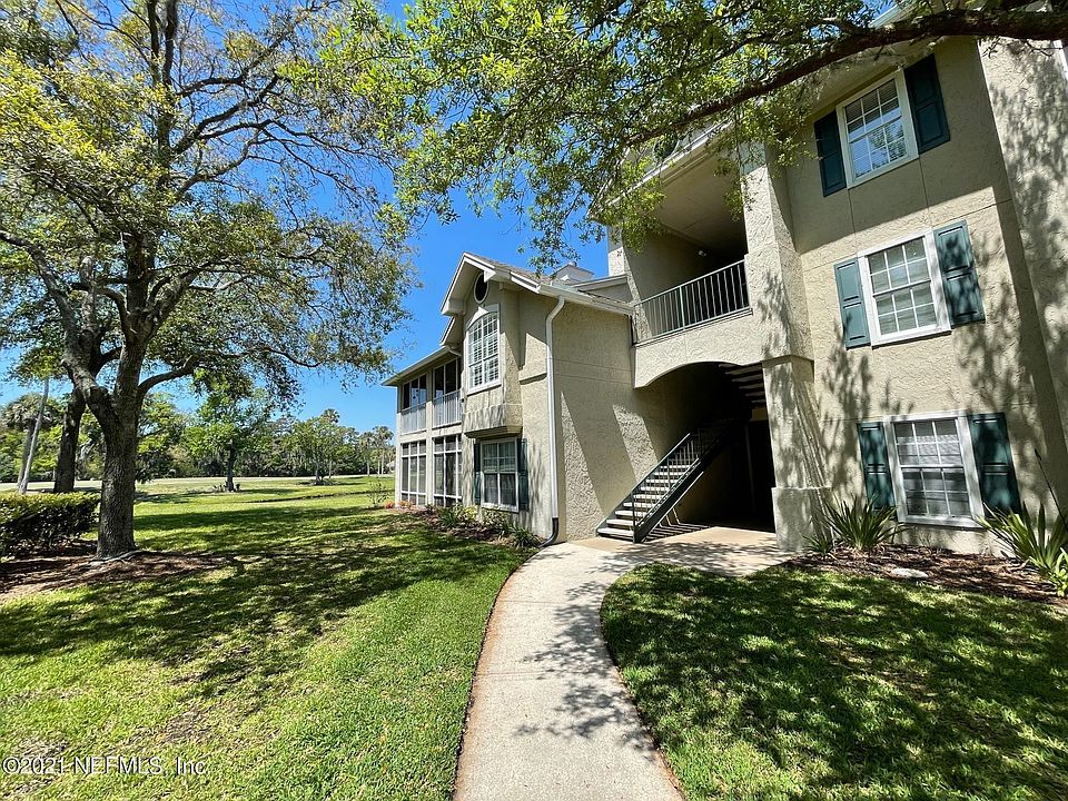 1st image of 800 Ironwood Dr Unit 811
