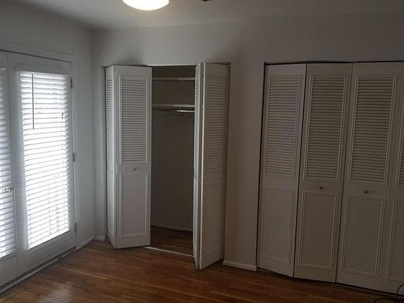 4th image of 12863 Town And Four Parkway Dr