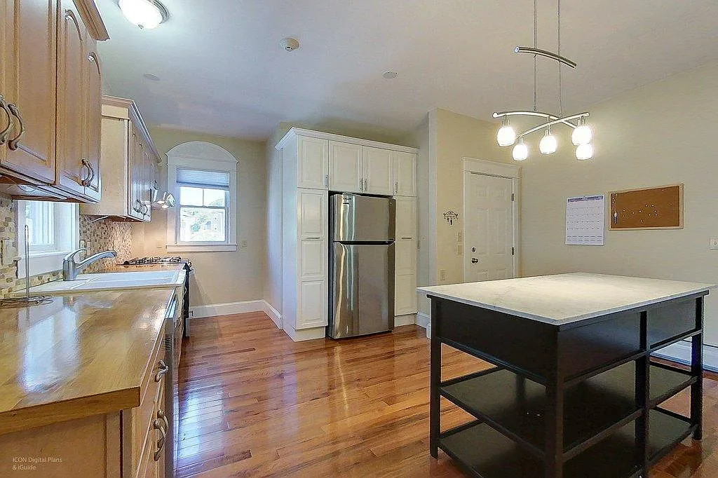 2 bed, 1.5 bath, 1000 sqft, $2,800 — Photo 3