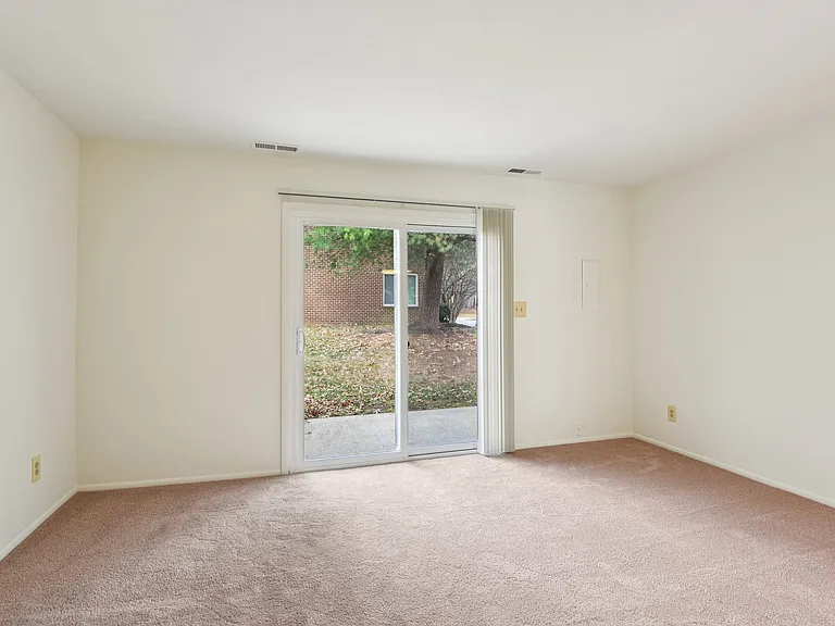Howard Hills Rental Townhomes and Duplexes — Photo 48