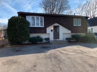 145 Ophelia St, Providence, RI 02909