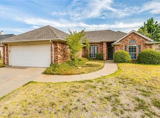 1113 Blackbird Ct, Burleson, TX 76028