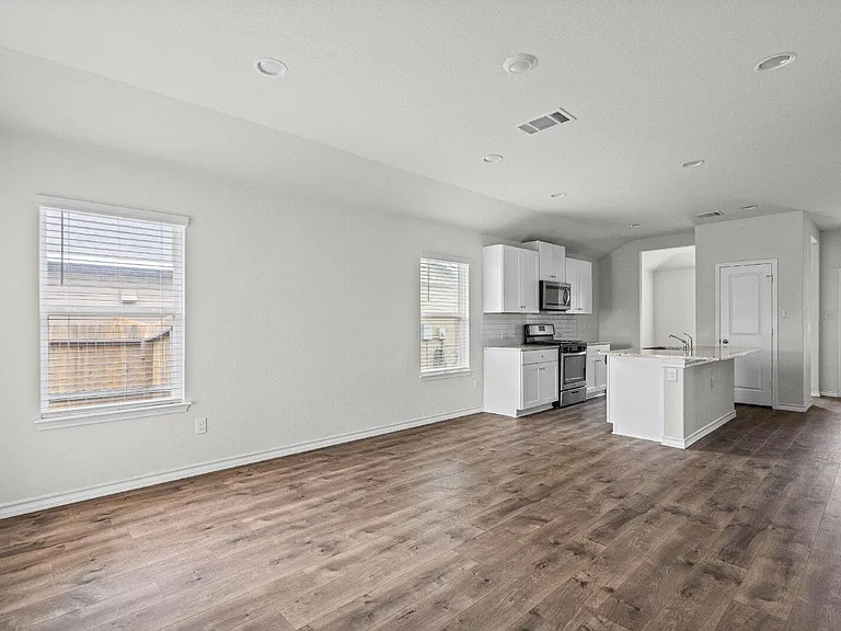 388 Arbor Hls — Photo 9