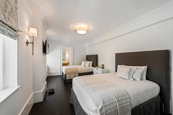 Rented by Nest Seekers International | media 25