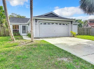 8244 Country Oaks Ct, Sarasota, FL 34243