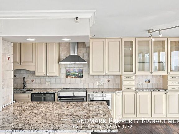 5th image of 10 E Ontario St APT 4908