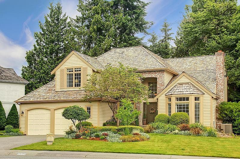 1st image of 23208 SE 31st St