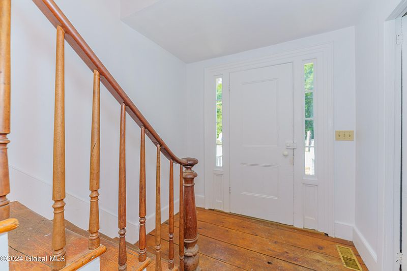 5th image of 88 Eddy Street