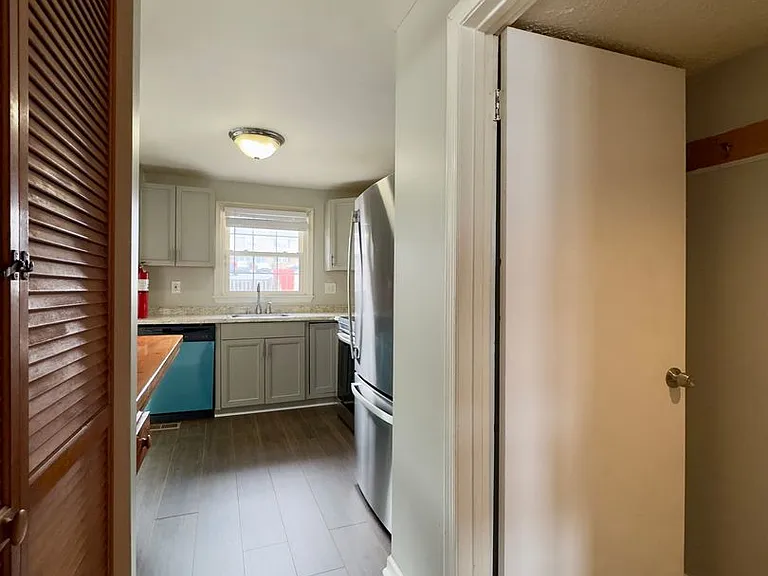 5371 King Arthur Cir — Photo 6