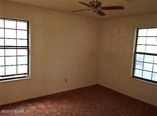 223 Chabot Dr, Defuniak Springs, FL 32433