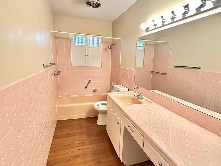 2913 Oak Forest Dr — Photo 10