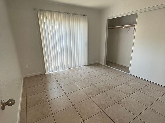 3rd image of 421 14th St #M