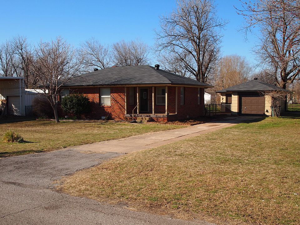 Great Curb appeal on this large corner lot home with 3 car garage.
