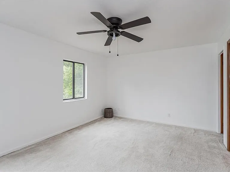 2134 NE 45th Ave — Photo 20