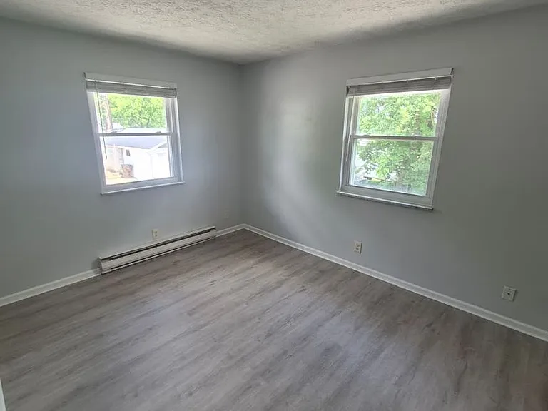 8340 E Main St — Photo 13