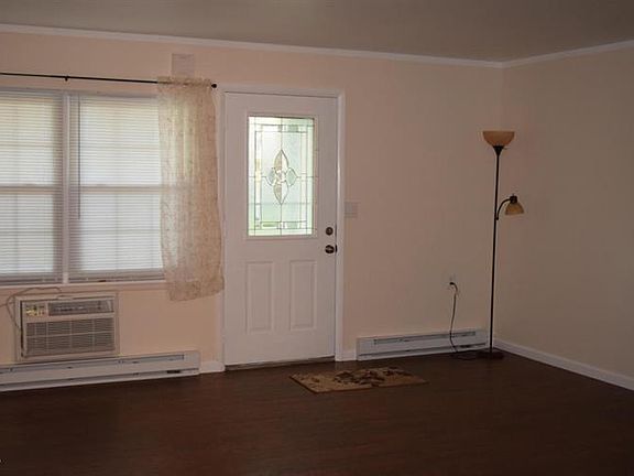 2nd image of 99D Edinburgh Ln