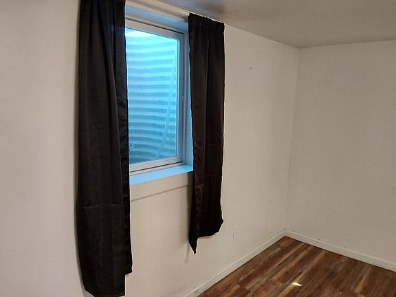 2nd image of 303 S State St #Fb